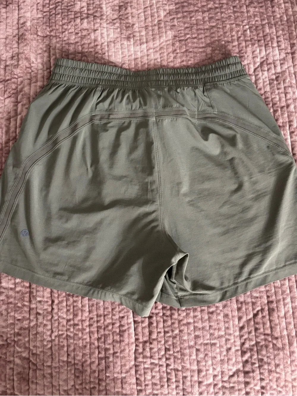Lululemon Pace Breaker Linerless Shorts 5” - Grey Sage / Army Green (Medium)